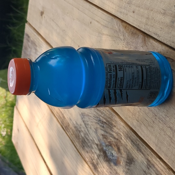 COPY - Gatorade - Picture 3 of 4